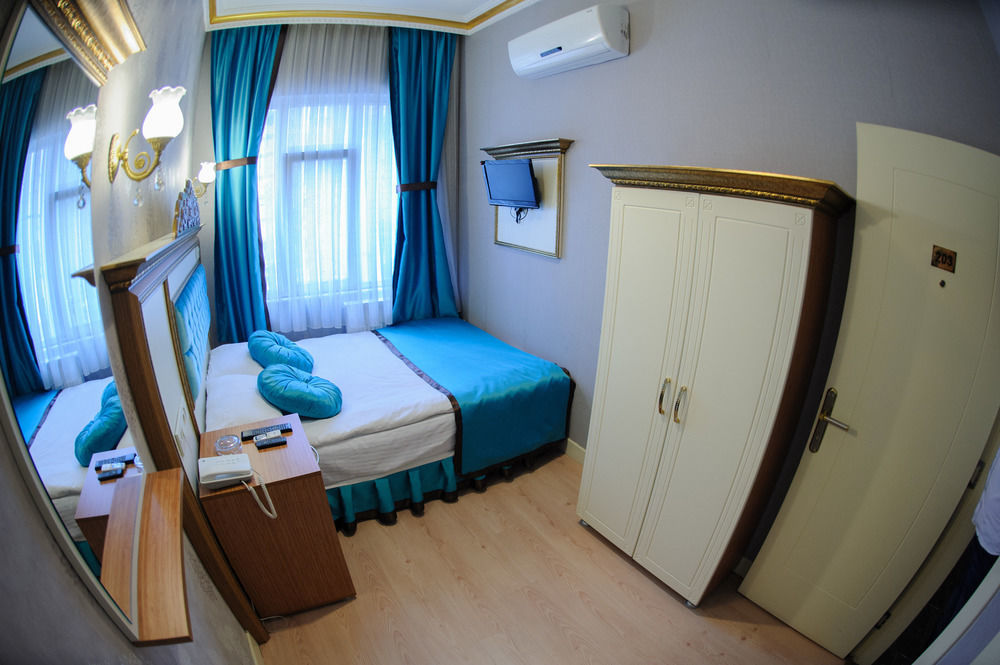 Hurriyet Hotel Estambul Exterior foto